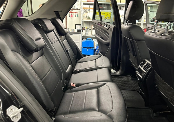 Mercedes-Benz ML cena 74900 przebieg: 167200, rok produkcji 2012 z Ostrowiec Świętokrzyski małe 379